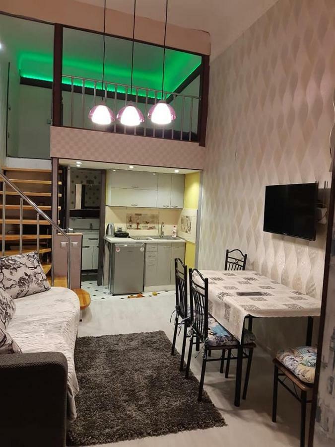 Квартира Подобово 2 Lviv Ngoại thất bức ảnh